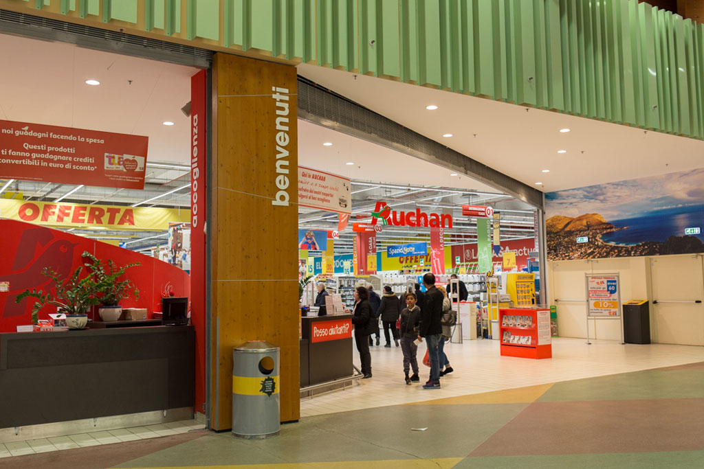 AUCHAN