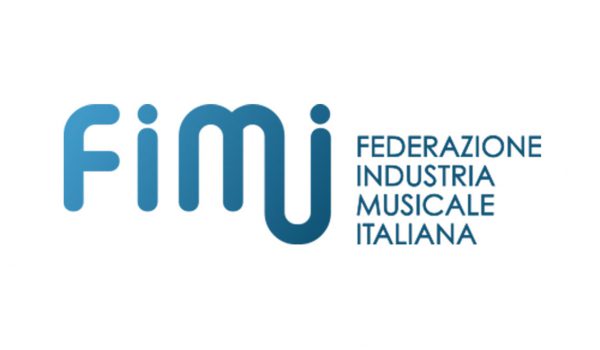 Fimi: Sfera Ebbasta per la seconda settimana in vetta