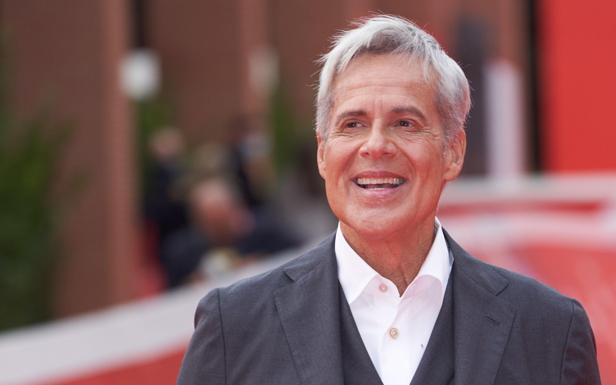 Oggi esce “TUTTI QUI collezione 2021” di CLAUDIO BAGLIONI Oggi esce “TUTTI QUI collezione 2021” di CLAUDIO BAGLIONI