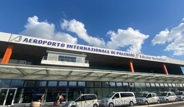Palermo FC, problemi in aeroporto e il charter non parte: il motivo