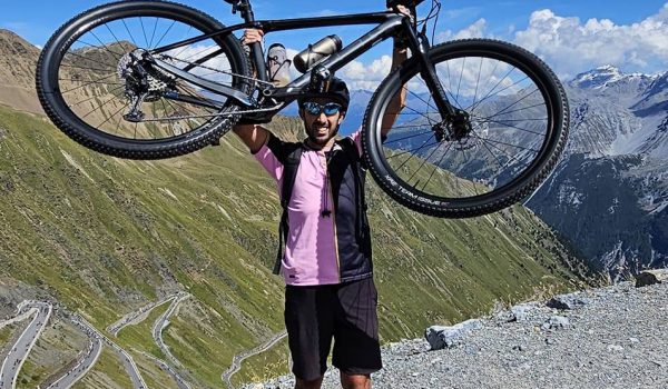 Da Palermo allo Stelvio con la maglia rosa…nero!