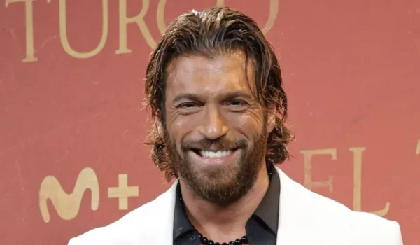 Sanremo 2026, prima serata: scaletta artisti, ospiti e programma completo