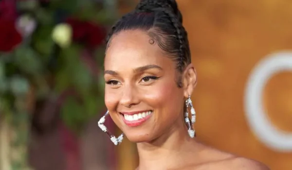 Sanremo 2026, la Notte delle Stelle: Alicia Keys e la Finale delle Nuove Proposte