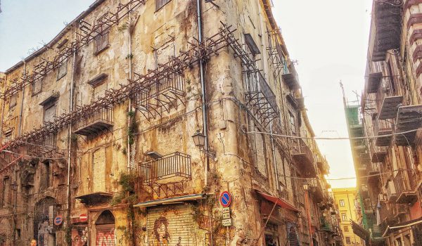 18enne arrestato: in giro con coltello e crack per via dante