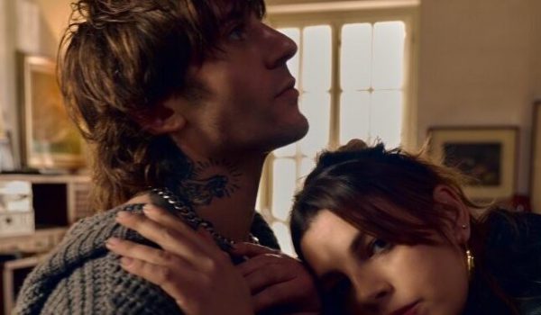 Emma e Rkomi: Il grido di chi resta. Una ballata tra cenere e rabbia