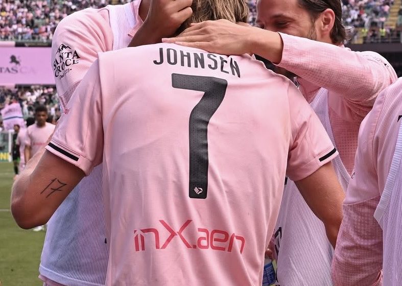 Palermo-Catanzaro 3-2: rimonta rosanero al Barbera, decide Pohjanpalo nel finale